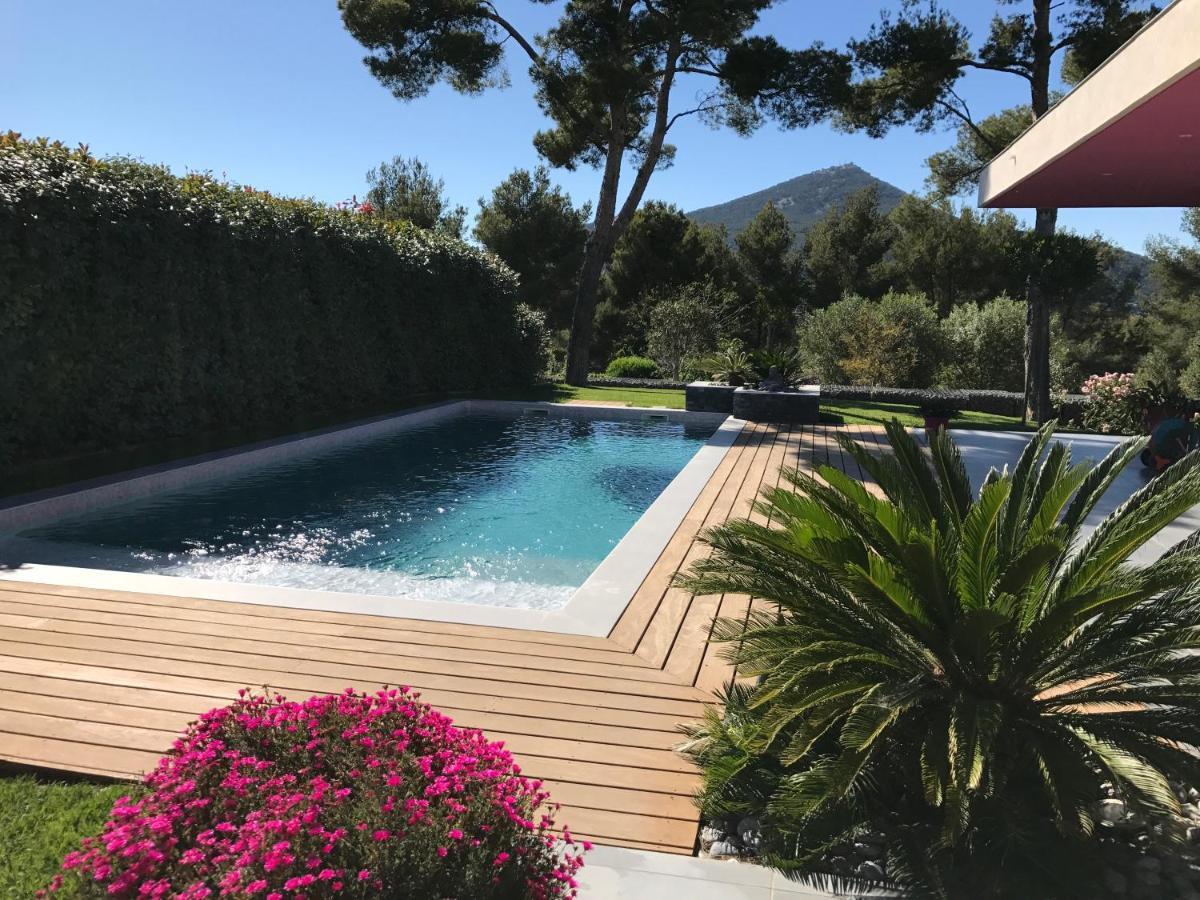 Chambre Luxe Dans Villa De Standing Avec Piscine, Acces Discret Et Independant, Terrasse Arboree Et Parking Prive La Valette-du-Var Exterior photo