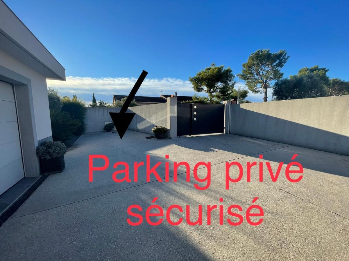 Chambre Luxe Dans Villa De Standing Avec Piscine, Acces Discret Et Independant, Terrasse Arboree Et Parking Prive La Valette-du-Var Exterior photo