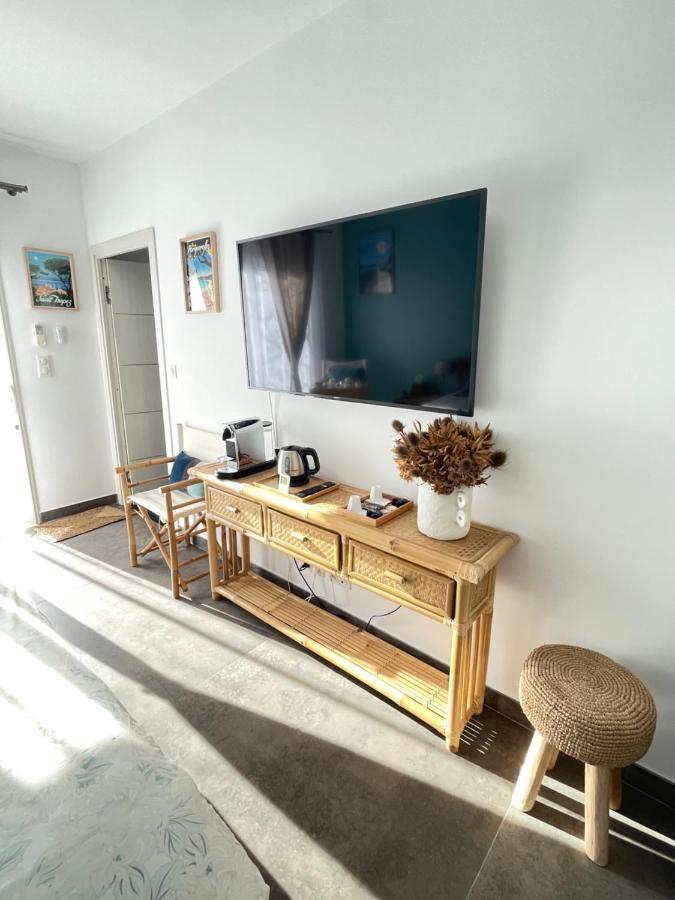 Chambre Luxe Dans Villa De Standing Avec Piscine, Acces Discret Et Independant, Terrasse Arboree Et Parking Prive La Valette-du-Var Exterior photo